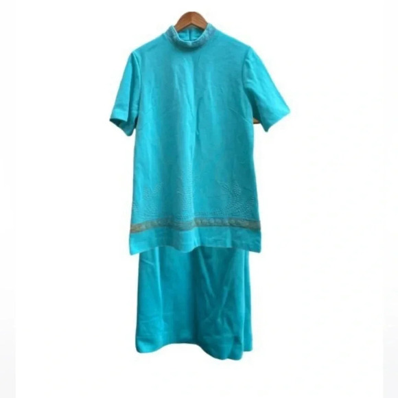 Montgomery Ward 1970's 2 Piece Turquoise Skirt Smock Blouse Set Lace Trim NOS​ - Picture 2 of 9